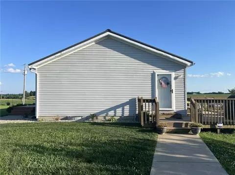 Exterior - 148 SW 301 Rd, Centerview, MO 64019 photo 6 of 10