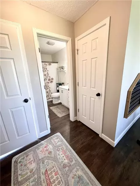 Entry Way - 148 SW 301 Rd, Centerview, MO 64019 photo 4 of 8
