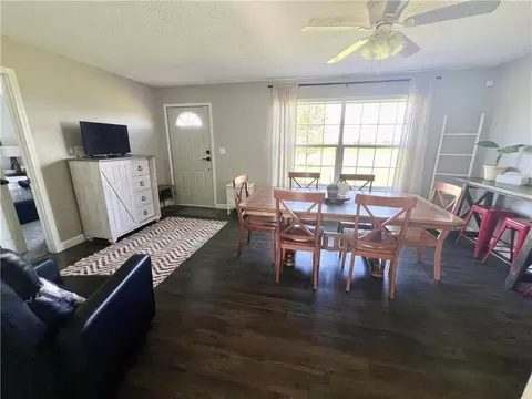 Dining - 148 SW 301 Rd, Centerview, MO 64019 photo 2 of 4