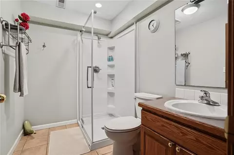 Bath - 829 E 12th St, Eudora, KS 66025 photo 3 of 3