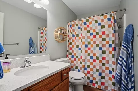 Bath - 829 E 12th St, Eudora, KS 66025 photo 2 of 3