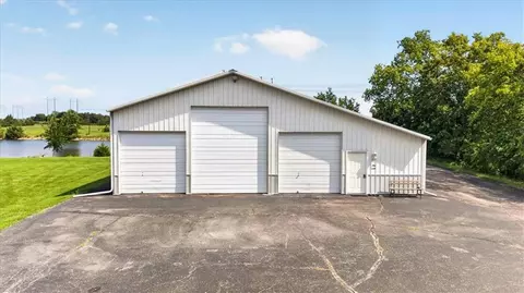 Exterior - 1328 E Walnut St, Raymore, MO 64083 photo 7 of 9