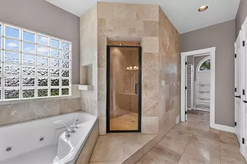 Bath - 1328 E Walnut St, Raymore, MO 64083 photo 4 of 7