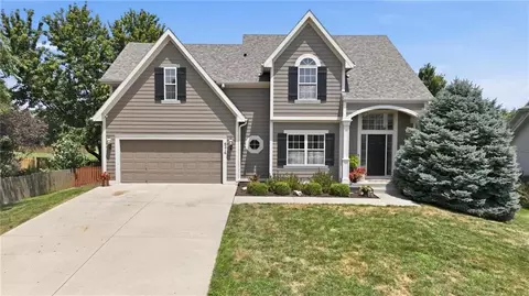 6216 NE 120th St, Kansas City, MO 64156