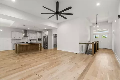 Living - 819 Old Paint Rd, Raymore, MO 64083 photo 2 of 7