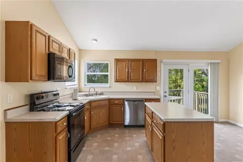 Kitchen - 413 Elm St, Polo, MO 64671 photo 3 of 4