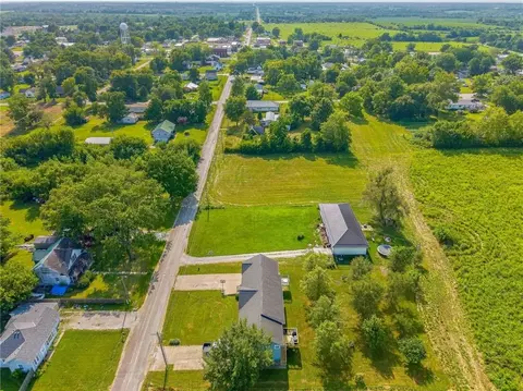 View/Area - 413 Elm St, Polo, MO 64671 photo 6 of 8