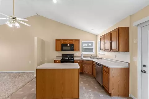 Kitchen - 413 Elm St, Polo, MO 64671 photo 4 of 4