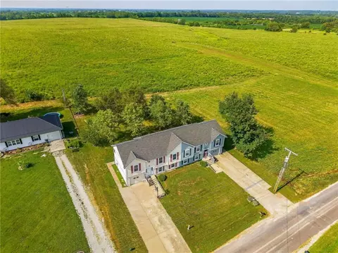 View/Area - 413 Elm St, Polo, MO 64671 photo 3 of 8