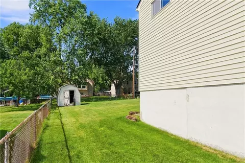 Exterior - 16104 E 32nd St, Independence, MO 64055 photo 4 of 4