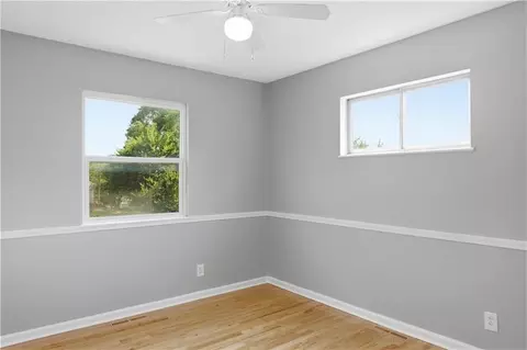 Bedroom - 16104 E 32nd St, Independence, MO 64055 photo 9 of 11