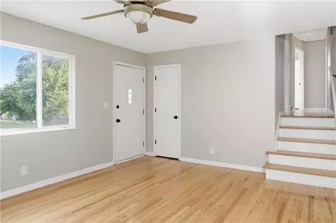 Living - 16104 E 32nd St, Independence, MO 64055 photo 2 of 4
