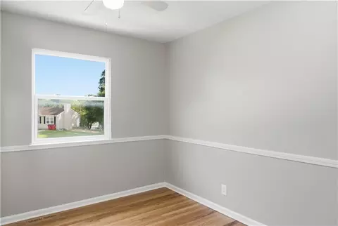 Bedroom - 16104 E 32nd St, Independence, MO 64055 photo 11 of 11