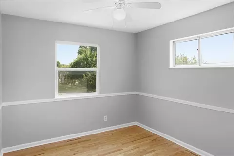 Bedroom - 16104 E 32nd St, Independence, MO 64055 photo 7 of 11