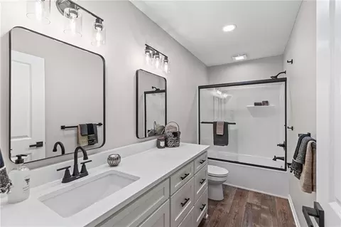 Bath - 115 E 3rd St, Lawson, MO 64062 photo 4 of 4