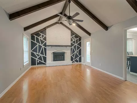 Living - 406 Meadow Ln, Raymore, MO 64083 photo 3 of 5