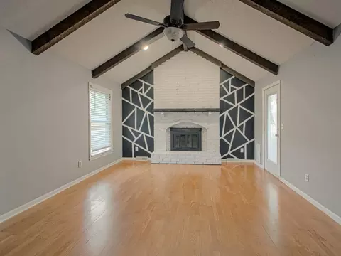Living - 406 Meadow Ln, Raymore, MO 64083 photo 4 of 5