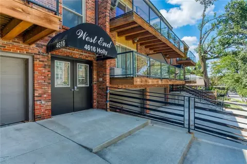 4616 Holly St #6, Kansas City, MO 64112