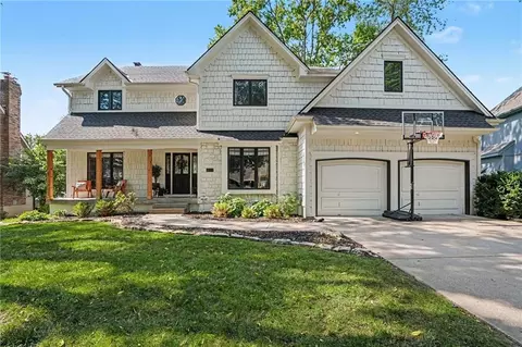 6105 NW 78th St, Kansas City, MO 64151