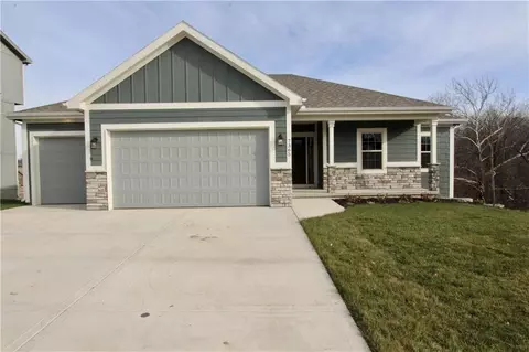 7365 N Lamar Dr, Kansas City, MO 64152