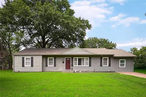 8604 E 53rd Ter, Kansas City, MO 64129