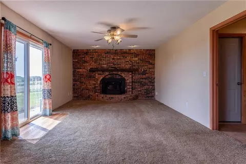 Living - 1460 E 250 Rd, Lecompton, KS 66050 photo 4 of 6