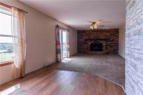 Living - 1460 E 250 Rd, Lecompton, KS 66050 photo 5 of 6