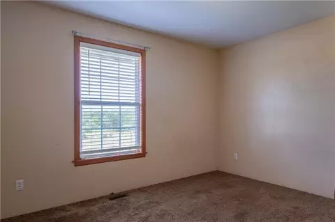Bedroom - 1460 E 250 Rd, Lecompton, KS 66050 photo 2 of 4