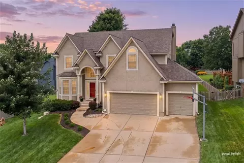 22414 W 45th St, Shawnee, KS 66226