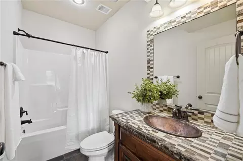 Bath - 324 NW Thoreau Cir, Lees Summit, MO 64081 photo 7 of 7