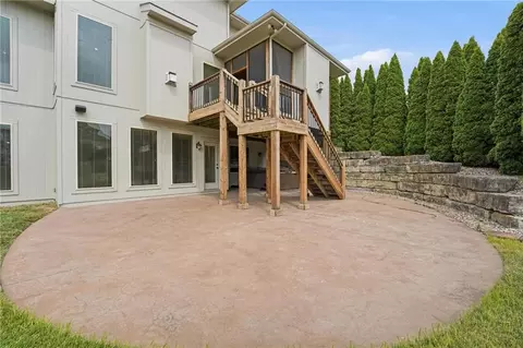 Exterior - 324 NW Thoreau Cir, Lees Summit, MO 64081 photo 7 of 13