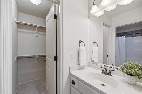 Other - 324 NW Thoreau Cir, Lees Summit, MO 64081 photo 8 of 13