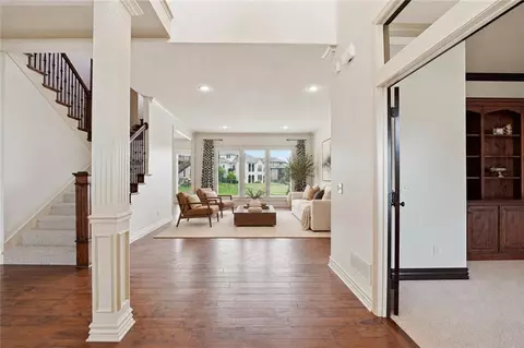 Entry Way - 324 NW Thoreau Cir, Lees Summit, MO 64081 photo 3 of 4