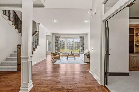 Entry Way - 324 NW Thoreau Cir, Lees Summit, MO 64081 photo 3 of 4