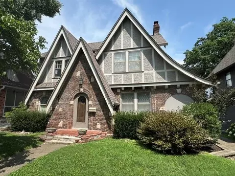 624 E 71st Ter, Kansas City, MO 64131