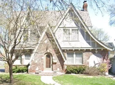 624 E 71st Ter, Kansas City, MO 64131