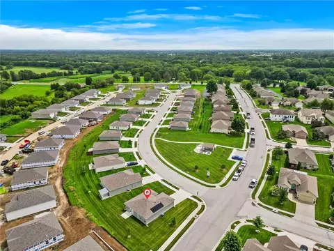View/Area - 2104 Crestview Pl, Raymore, MO 64083 photo 6 of 8