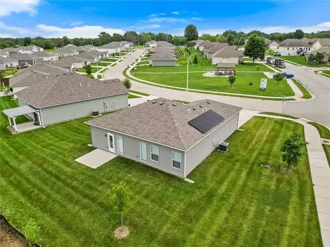 View/Area - 2104 Crestview Pl, Raymore, MO 64083 photo 3 of 8