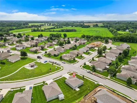 View/Area - 2104 Crestview Pl, Raymore, MO 64083 photo 4 of 8