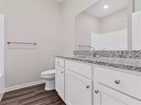 Bath - 2104 Crestview Pl, Raymore, MO 64083 photo 1 of 3