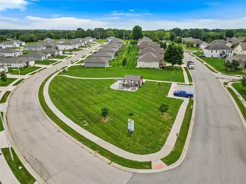 View/Area - 2104 Crestview Pl, Raymore, MO 64083 photo 7 of 8