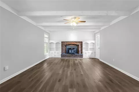 Living - 611 SW Murray Rd, Lees Summit, MO 64081 photo 1 of 5