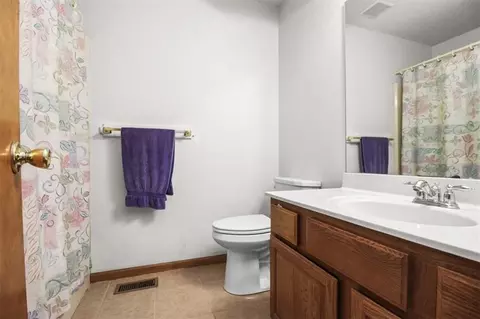 Bath - 703 E Maple St, Archie, MO 64725 photo 2 of 2