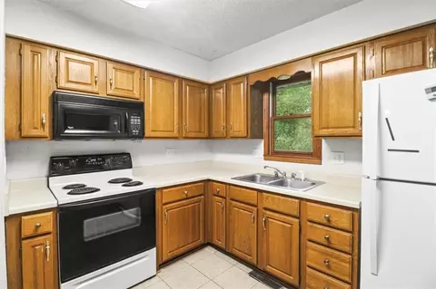 Kitchen - 703 E Maple St, Archie, MO 64725 photo 2 of 3