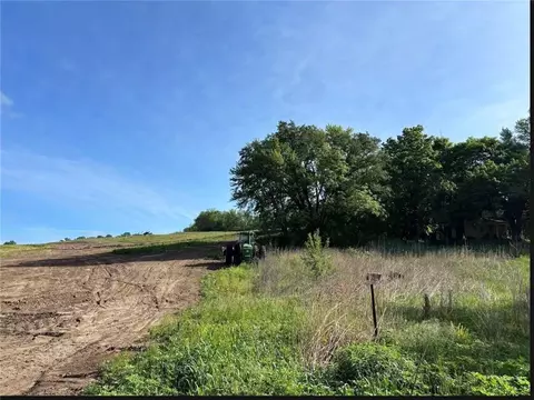 1426 Treece Rd, Wathena, KS 66090 photo 11