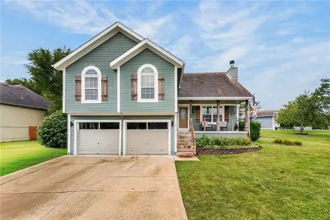 21417 E 50th Terrace Ct, Blue Springs, MO 64015