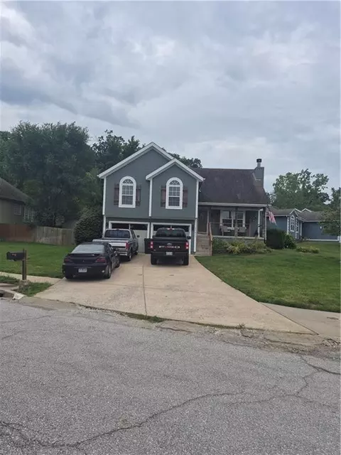 21417 E 50th Terrace Ct, Blue Springs, MO 64015