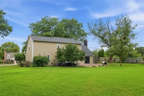Exterior - 1597 El Dorado Dr, Lawrence, KS 66049 photo 7 of 9