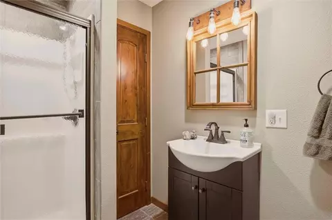 Bath - 409 SW 1200 Rd, Chilhowee, MO 64733 photo 1 of 3