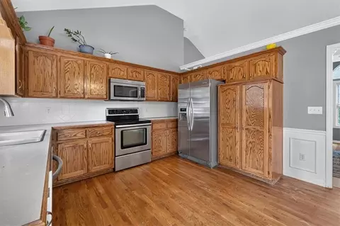 Kitchen - 524 NE Topaz Dr, Lees Summit, MO 64086 photo 3 of 3